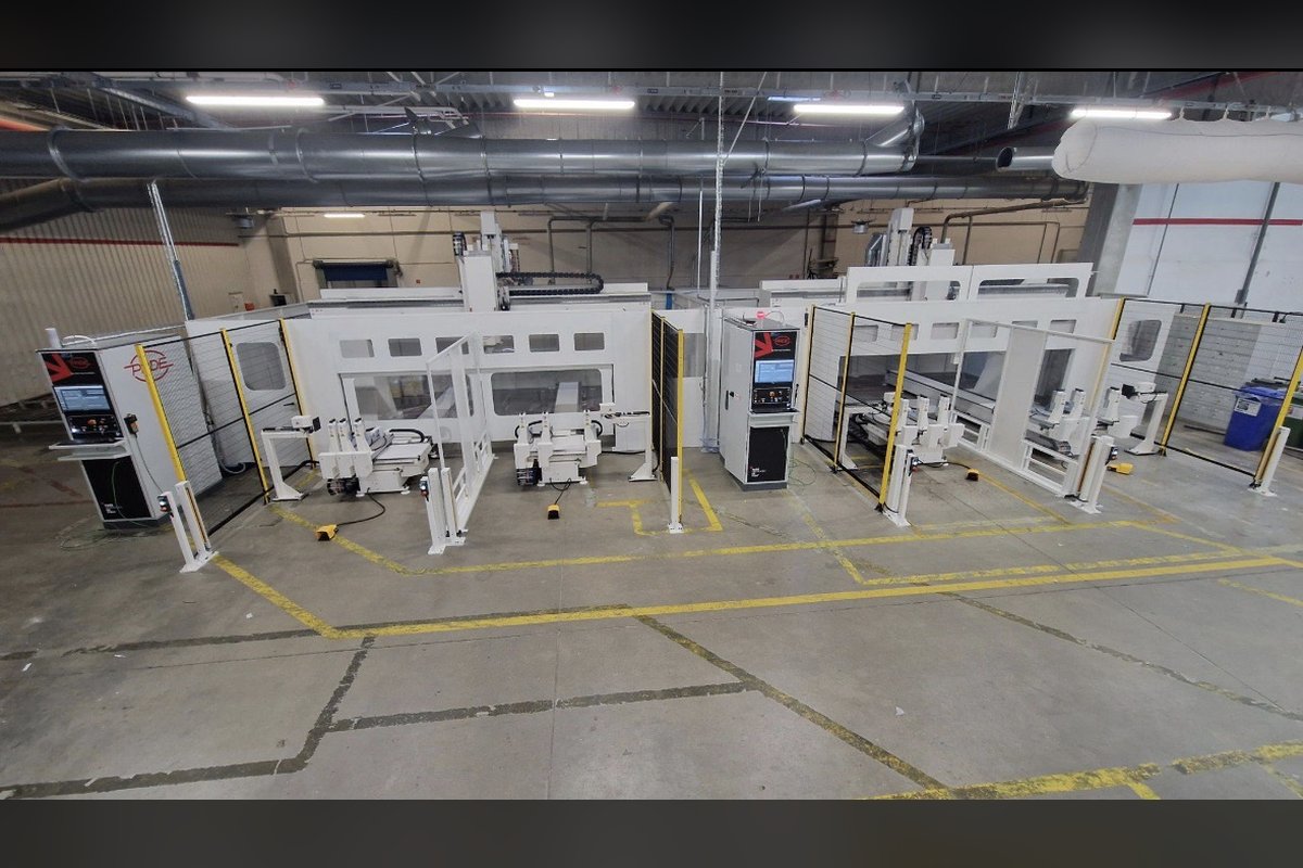 PADE machine installation with parametric safety enclosures
